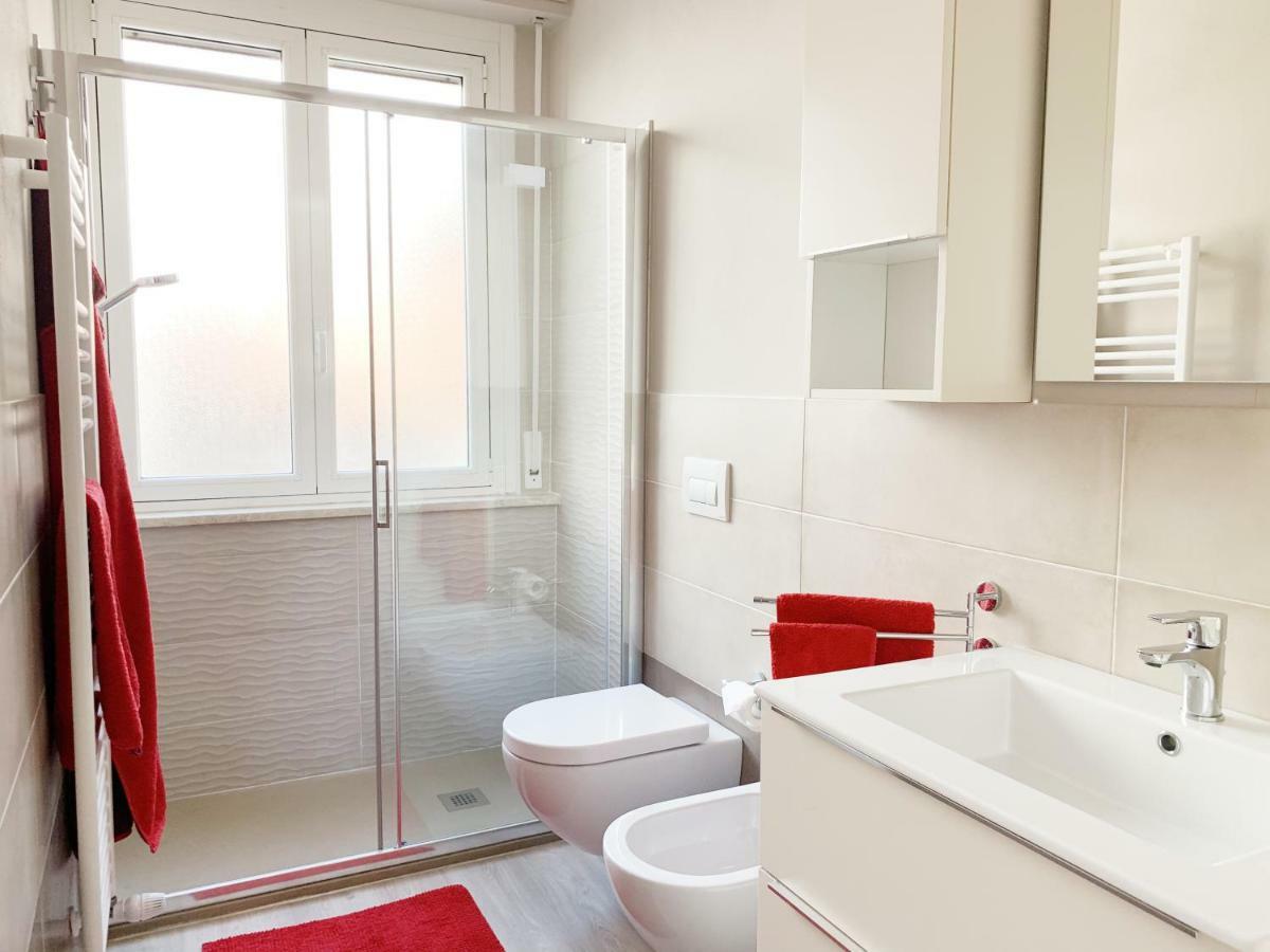 Mamma Casa Marina Center Apartments Rimini Exterior photo